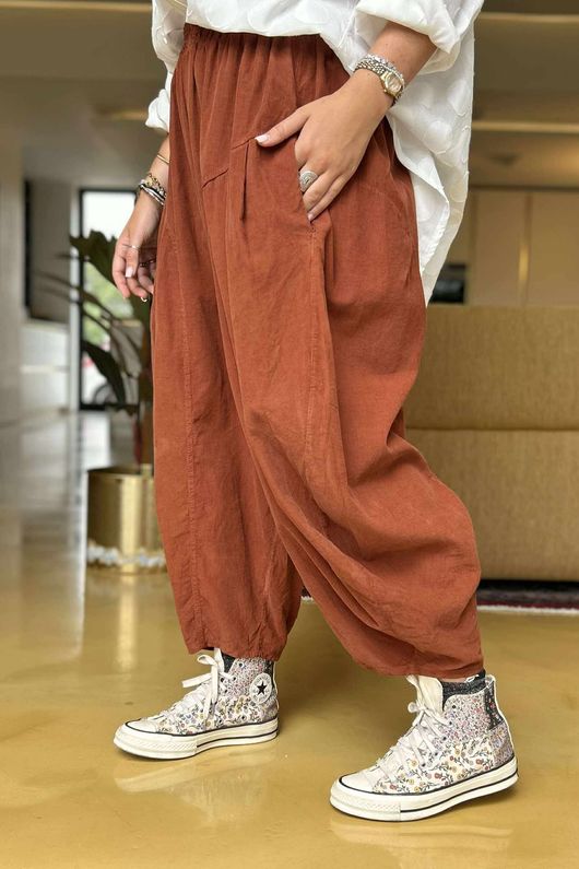 Made in Italy Cooper Needlecord Sia Pant Auburn